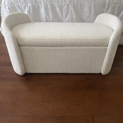 Sophie Curved 2-in-1 Storage Bench with Flip Top Seat Minimalist End-of-Bed Organizer for Bedroom & Entryway Spaces